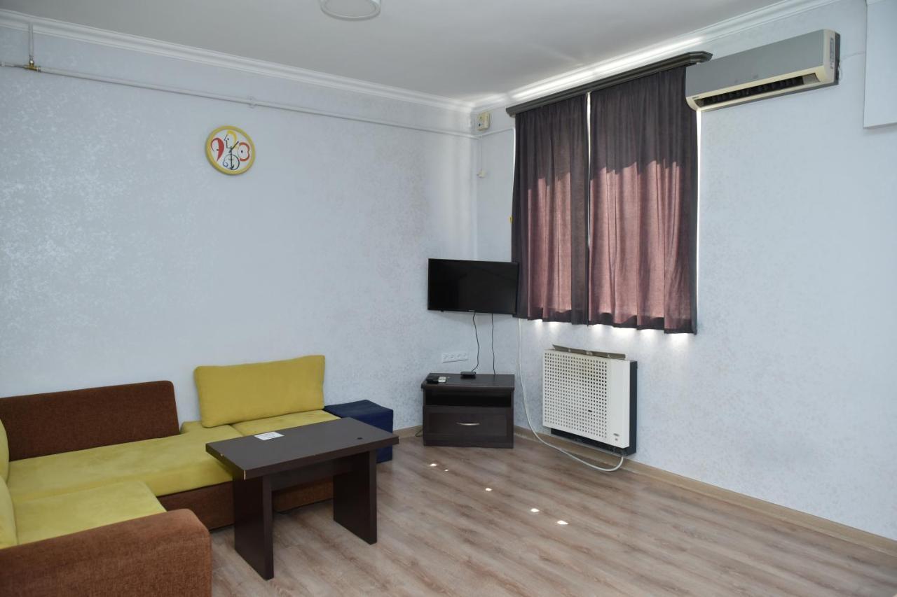 Holiday Home On Aygestan 11 Yerevan Bagian luar foto