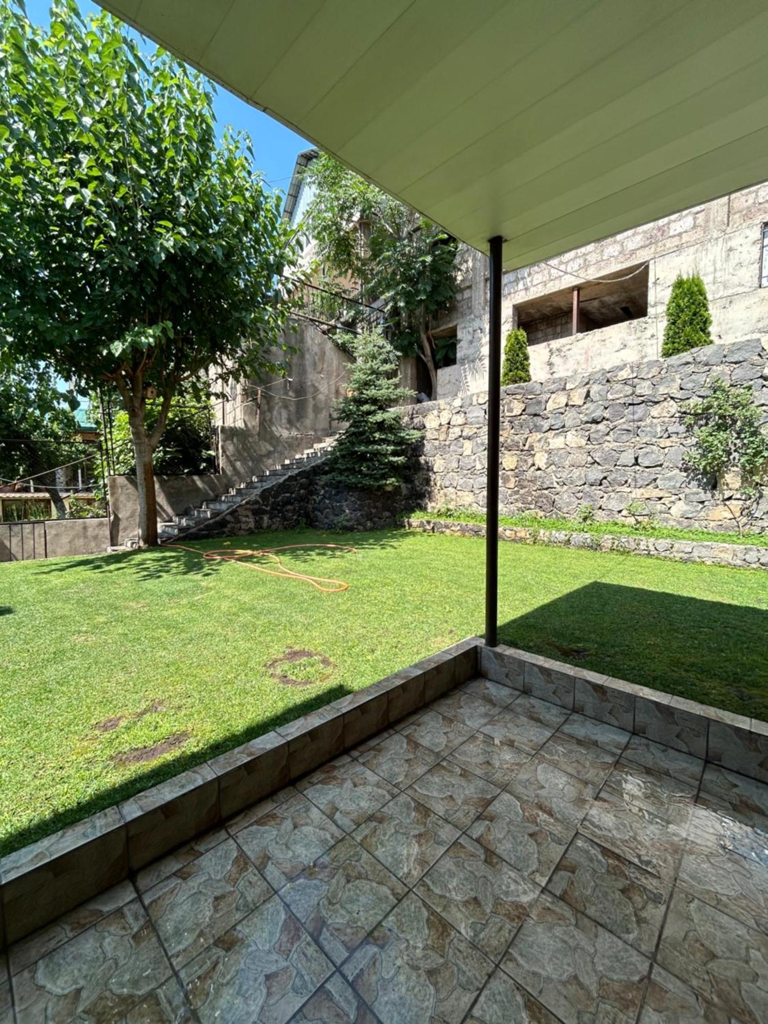 Holiday Home On Aygestan 11 Yerevan Bagian luar foto