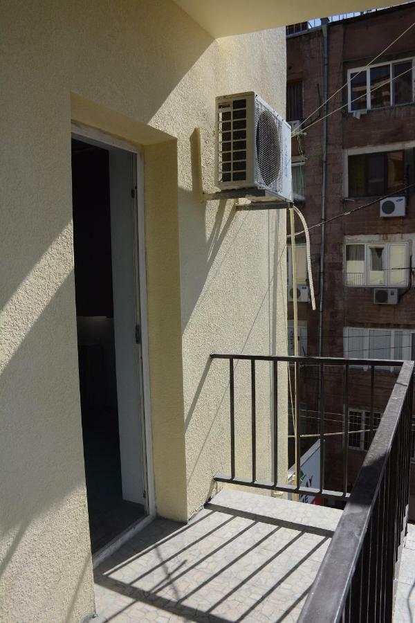 Holiday Home On Aygestan 11 Yerevan Bagian luar foto