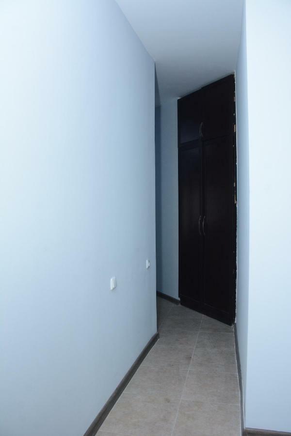 Holiday Home On Aygestan 11 Yerevan Bagian luar foto