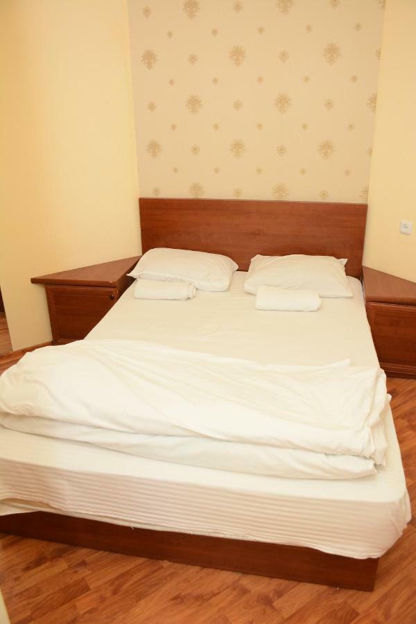 Holiday Home On Aygestan 11 Yerevan Bagian luar foto
