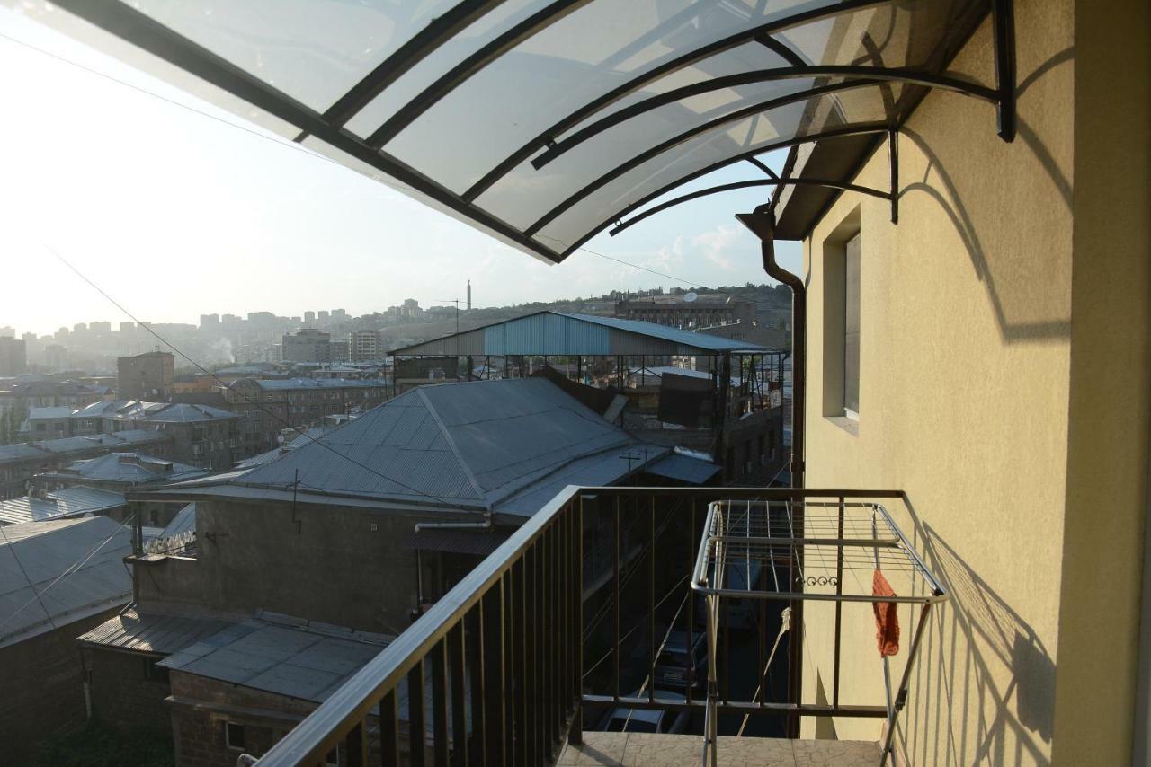 Holiday Home On Aygestan 11 Yerevan Bagian luar foto