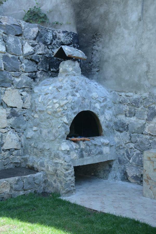 Holiday Home On Aygestan 11 Yerevan Bagian luar foto